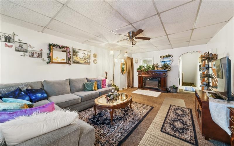 602/604 Gaskill Ave, Jeannette, 15644, 5 Bedrooms Bedrooms, ,3 BathroomsBathrooms,Residential,For Sale,Gaskill Ave,1689286