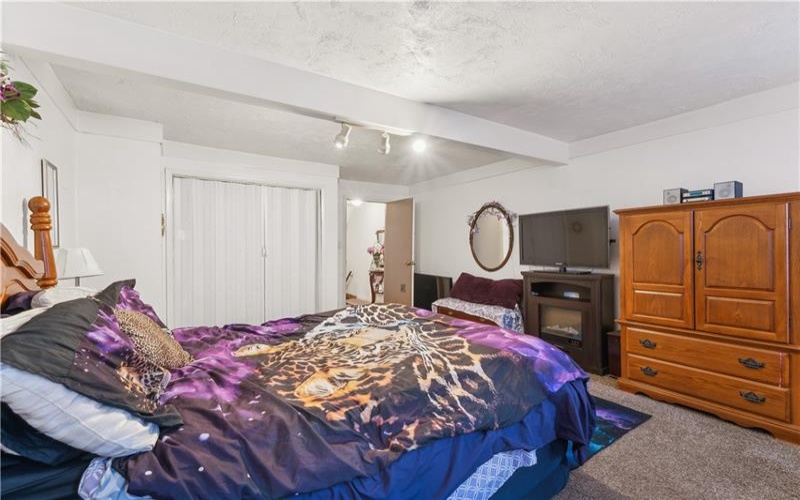602/604 Gaskill Ave, Jeannette, 15644, 5 Bedrooms Bedrooms, ,3 BathroomsBathrooms,Residential,For Sale,Gaskill Ave,1689286
