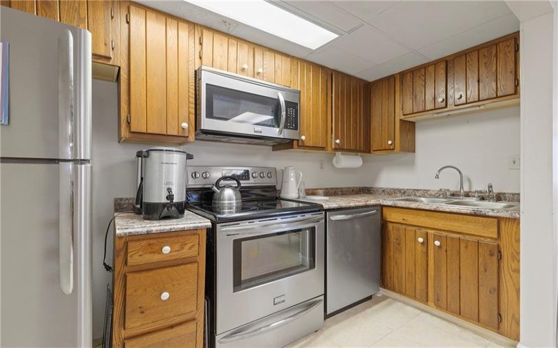 820 Beau Street, Washington, 15301, 1 Bedroom Bedrooms, 4 Rooms Rooms,1.1 BathroomsBathrooms,Residential,For Sale,Beau Street,1689293