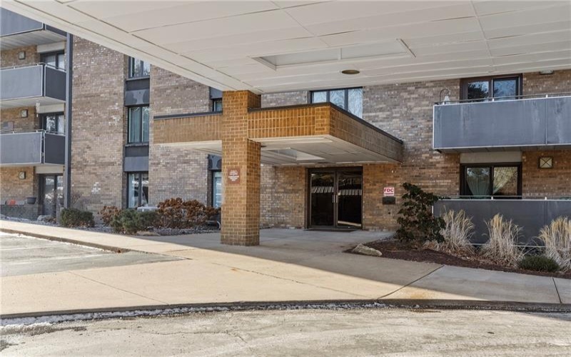 820 Beau Street, Washington, 15301, 1 Bedroom Bedrooms, 4 Rooms Rooms,1.1 BathroomsBathrooms,Residential,For Sale,Beau Street,1689293