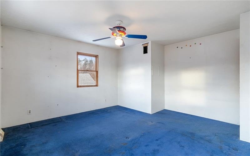 14 Hubbard Rd, Burgettstown, 15021, 2 Bedrooms Bedrooms, ,1.1 BathroomsBathrooms,Residential,For Sale,Hubbard Rd,1689369