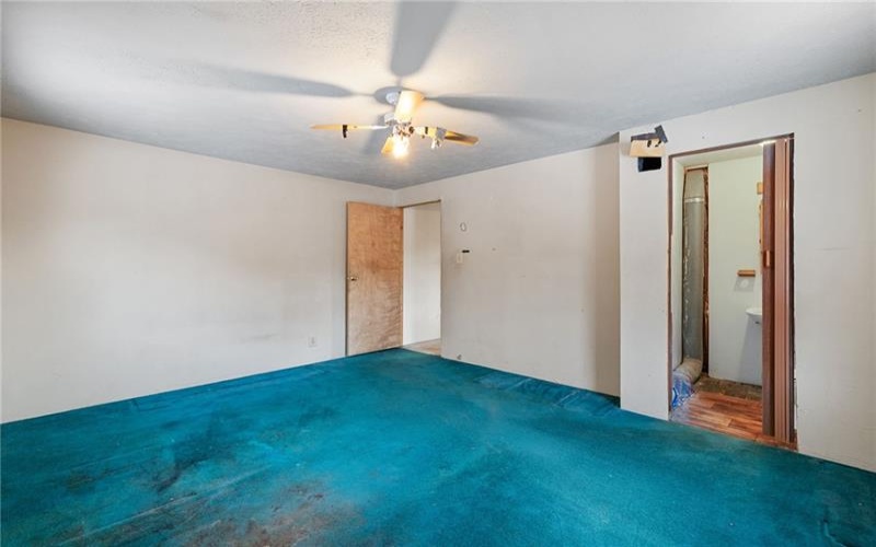 14 Hubbard Rd, Burgettstown, 15021, 2 Bedrooms Bedrooms, ,1.1 BathroomsBathrooms,Residential,For Sale,Hubbard Rd,1689369