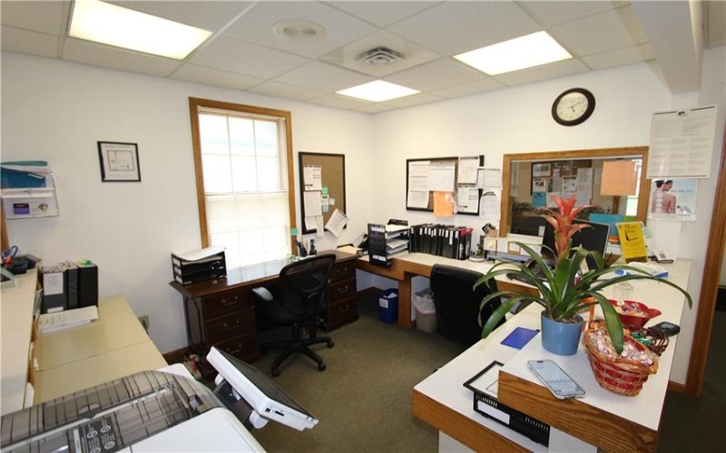 352 Railroad St, Ligonier, 15658, ,Commercial-industrial-business,For Sale,Railroad St,1689449