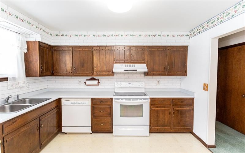 140 Redstone Furnace Road, Hopwood, 15445, 3 Bedrooms Bedrooms, 8 Rooms Rooms,1.1 BathroomsBathrooms,Residential,For Sale,Redstone Furnace Road,1689077