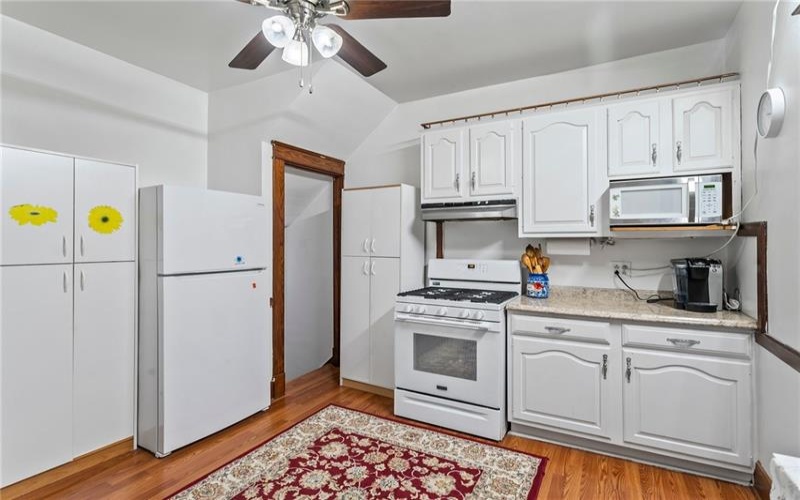 701 Cowan Ave, Jeannette, 15644, 4 Bedrooms Bedrooms, 10 Rooms Rooms,1.1 BathroomsBathrooms,Residential,For Sale,Cowan Ave,1689525