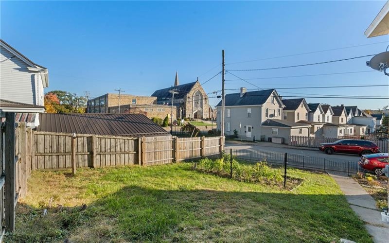 701 Cowan Ave, Jeannette, 15644, 4 Bedrooms Bedrooms, 10 Rooms Rooms,1.1 BathroomsBathrooms,Residential,For Sale,Cowan Ave,1689525