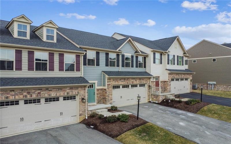 2002 Callaway Dr, 15644, 15644, 3 Bedrooms Bedrooms, 8 Rooms Rooms,2.1 BathroomsBathrooms,Residential,For Sale,Callaway Dr,1689524