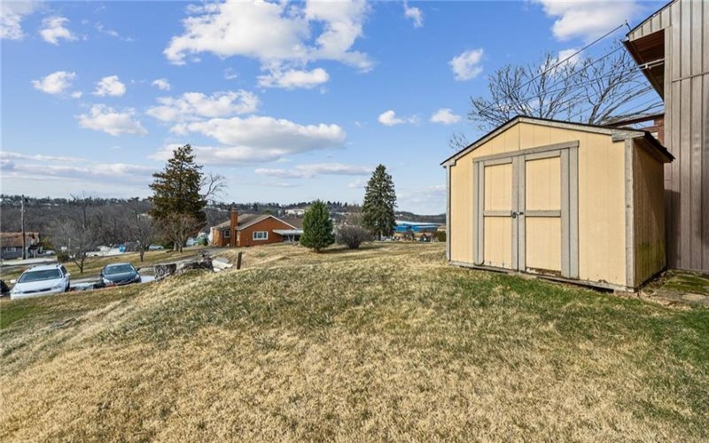 1020 Sarah Drive, North Versailles, 15137, 3 Bedrooms Bedrooms, 9 Rooms Rooms,1.2 BathroomsBathrooms,Residential,For Sale,Sarah Drive,1689585