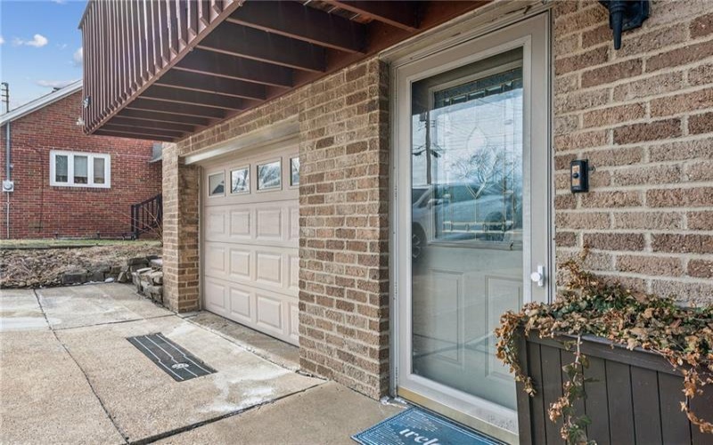 1020 Sarah Drive, North Versailles, 15137, 3 Bedrooms Bedrooms, 9 Rooms Rooms,1.2 BathroomsBathrooms,Residential,For Sale,Sarah Drive,1689585