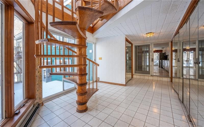 3340 Lincoln Hwy, Latrobe, 15650, 4 Bedrooms Bedrooms, ,2.1 BathroomsBathrooms,Residential,For Sale,Lincoln Hwy,1689565