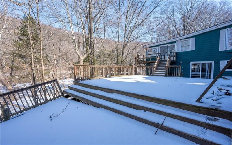 3340 Lincoln Hwy, Latrobe, 15650, 4 Bedrooms Bedrooms, ,2.1 BathroomsBathrooms,Residential,For Sale,Lincoln Hwy,1689565