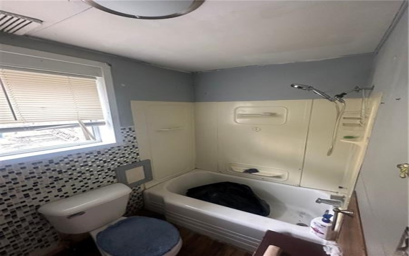 1172 Dennis, 15062, 15062, ,Multi-unit,For Sale,Dennis,1689635