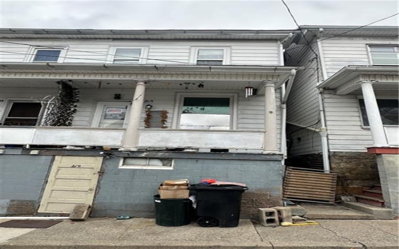 1172 Dennis, 15062, 15062, ,Multi-unit,For Sale,Dennis,1689635