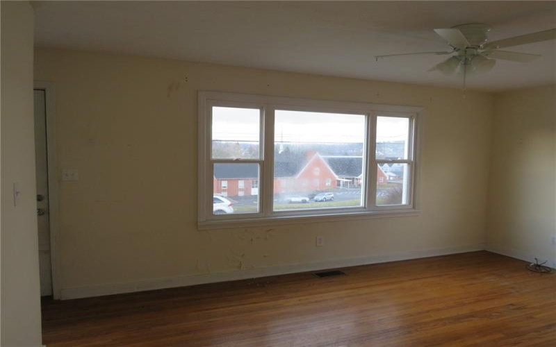 347 Clark St, Washington, 15301, 3 Bedrooms Bedrooms, 6 Rooms Rooms,2 BathroomsBathrooms,Residential,For Sale,Clark St,1689695