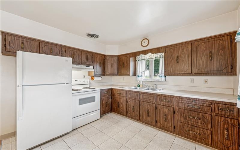 741 Whitehead Lane., North Huntingdon, 15642, 3 Bedrooms Bedrooms, 5 Rooms Rooms,1.1 BathroomsBathrooms,Residential,For Sale,Whitehead Lane.,1689557
