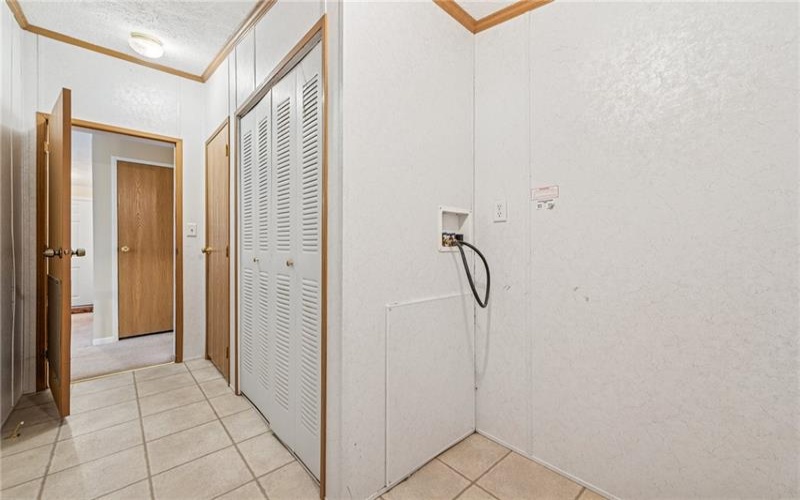 215 THOMPSON, IRWIN, 15642, 3 Bedrooms Bedrooms, 8 Rooms Rooms,2 BathroomsBathrooms,Residential,For Sale,THOMPSON,1689870
