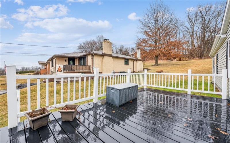 215 THOMPSON, IRWIN, 15642, 3 Bedrooms Bedrooms, 8 Rooms Rooms,2 BathroomsBathrooms,Residential,For Sale,THOMPSON,1689870