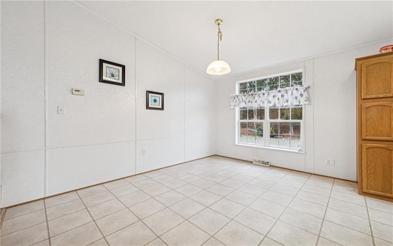 215 THOMPSON, IRWIN, 15642, 3 Bedrooms Bedrooms, 8 Rooms Rooms,2 BathroomsBathrooms,Residential,For Sale,THOMPSON,1689870