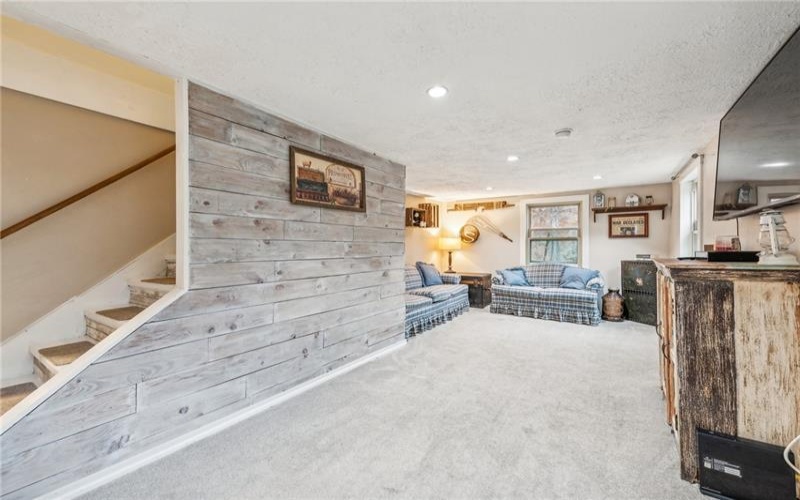 139 Willow Rd., Apollo, 15613, 2 Bedrooms Bedrooms, 6 Rooms Rooms,2.1 BathroomsBathrooms,Residential,For Sale,Willow Rd.,1679659