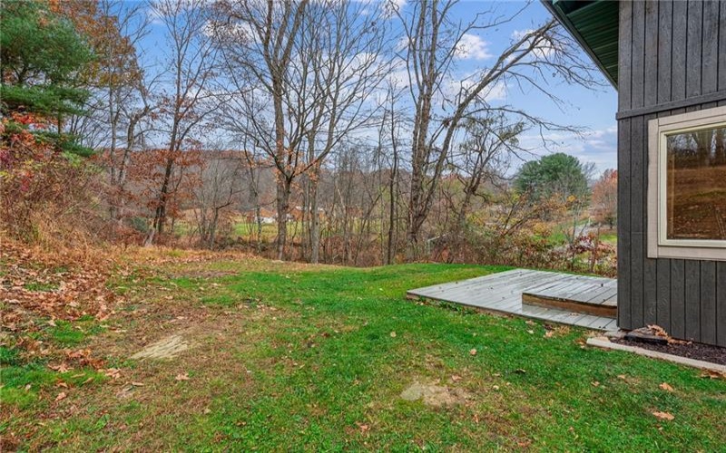 139 Willow Rd., Apollo, 15613, 2 Bedrooms Bedrooms, 6 Rooms Rooms,2.1 BathroomsBathrooms,Residential,For Sale,Willow Rd.,1679659