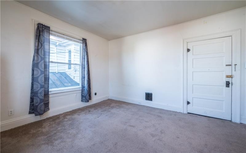360 Duncan, Washington, 15301, 1 Bedroom Bedrooms, ,1 BathroomBathrooms,Lease,For Sale,Duncan,1689792