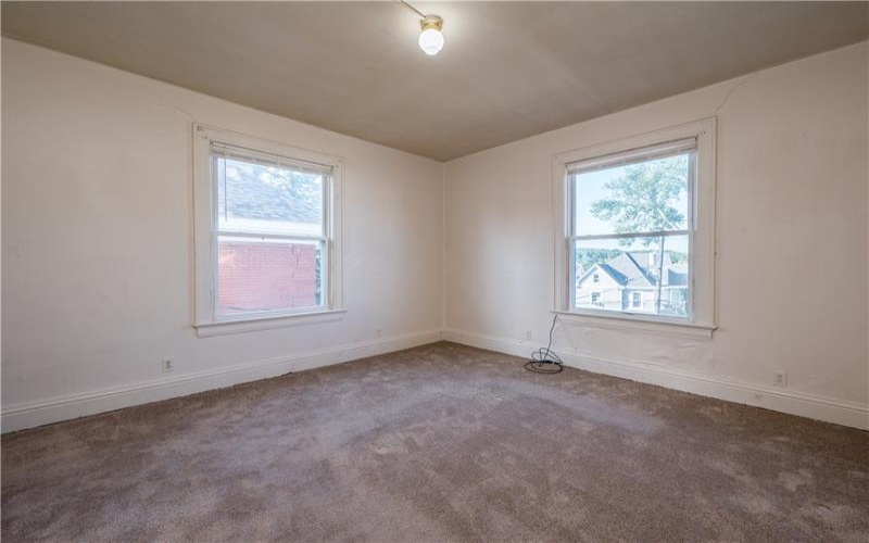360 Duncan, Washington, 15301, 1 Bedroom Bedrooms, ,1 BathroomBathrooms,Lease,For Sale,Duncan,1689792