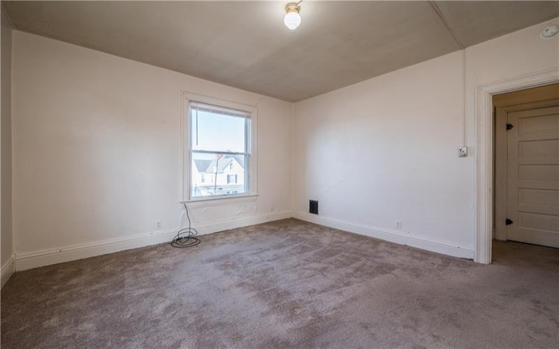 360 Duncan, Washington, 15301, 1 Bedroom Bedrooms, ,1 BathroomBathrooms,Lease,For Sale,Duncan,1689792
