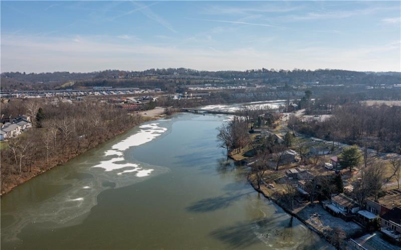 300 Lakeside Drive North, Canonsburg, 15317, 4 Bedrooms Bedrooms, 9 Rooms Rooms,3 BathroomsBathrooms,Residential,For Sale,Lakeside Drive North,1683572