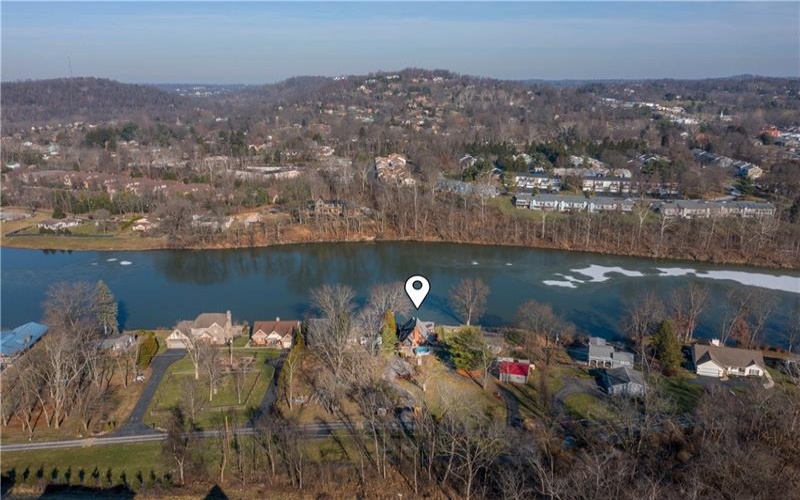 300 Lakeside Drive North, Canonsburg, 15317, 4 Bedrooms Bedrooms, 9 Rooms Rooms,3 BathroomsBathrooms,Residential,For Sale,Lakeside Drive North,1683572