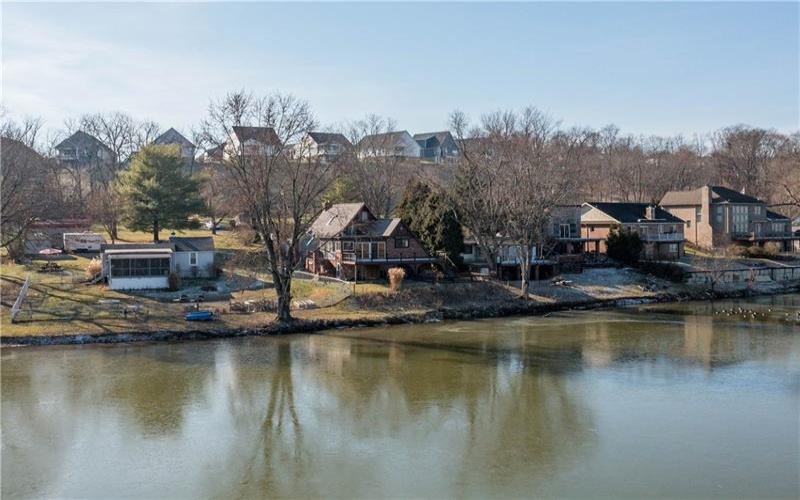 300 Lakeside Drive North, Canonsburg, 15317, 4 Bedrooms Bedrooms, 9 Rooms Rooms,3 BathroomsBathrooms,Residential,For Sale,Lakeside Drive North,1683572