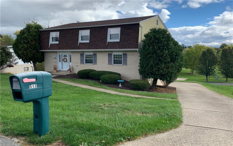 513 Pamela Dr, Harrison City, 15636, 4 Bedrooms Bedrooms, 10 Rooms Rooms,2.1 BathroomsBathrooms,Residential,For Sale,Pamela Dr,1690129