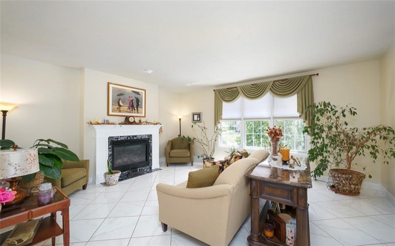 216 Locust Valley Road, Greensburg, 15601, 4 Bedrooms Bedrooms, ,2.1 BathroomsBathrooms,Residential,For Sale,Locust Valley Road,1690125