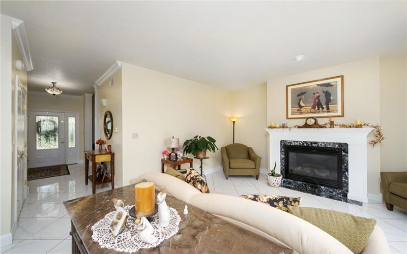216 Locust Valley Road, Greensburg, 15601, 4 Bedrooms Bedrooms, ,2.1 BathroomsBathrooms,Residential,For Sale,Locust Valley Road,1690125