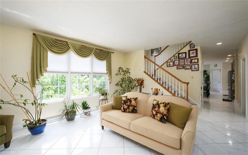 216 Locust Valley Road, Greensburg, 15601, 4 Bedrooms Bedrooms, ,2.1 BathroomsBathrooms,Residential,For Sale,Locust Valley Road,1690125