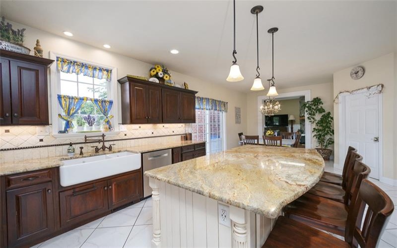 216 Locust Valley Road, Greensburg, 15601, 4 Bedrooms Bedrooms, ,2.1 BathroomsBathrooms,Residential,For Sale,Locust Valley Road,1690125