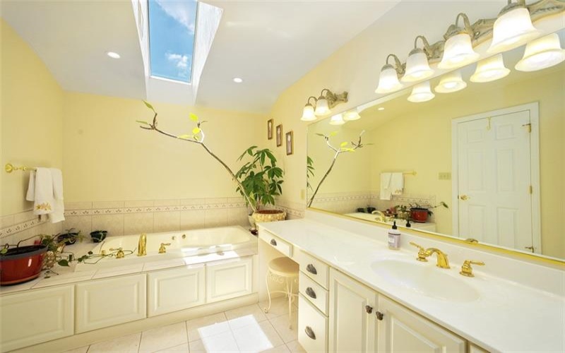 216 Locust Valley Road, Greensburg, 15601, 4 Bedrooms Bedrooms, ,2.1 BathroomsBathrooms,Residential,For Sale,Locust Valley Road,1690125