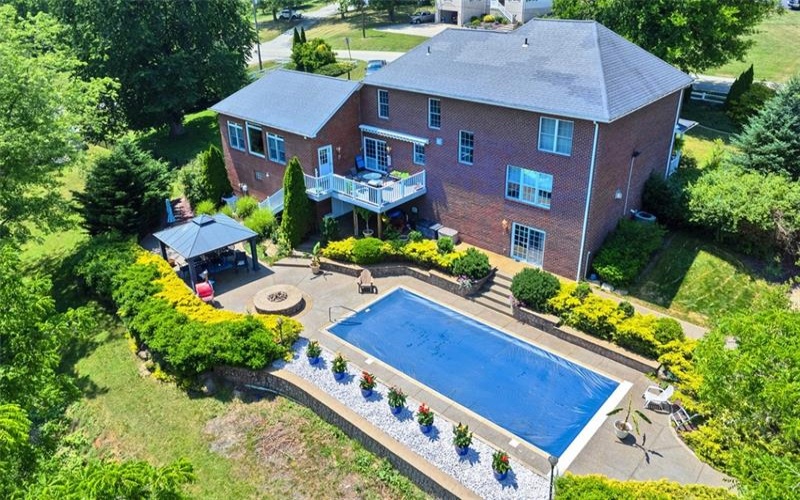 216 Locust Valley Road, Greensburg, 15601, 4 Bedrooms Bedrooms, ,2.1 BathroomsBathrooms,Residential,For Sale,Locust Valley Road,1690125