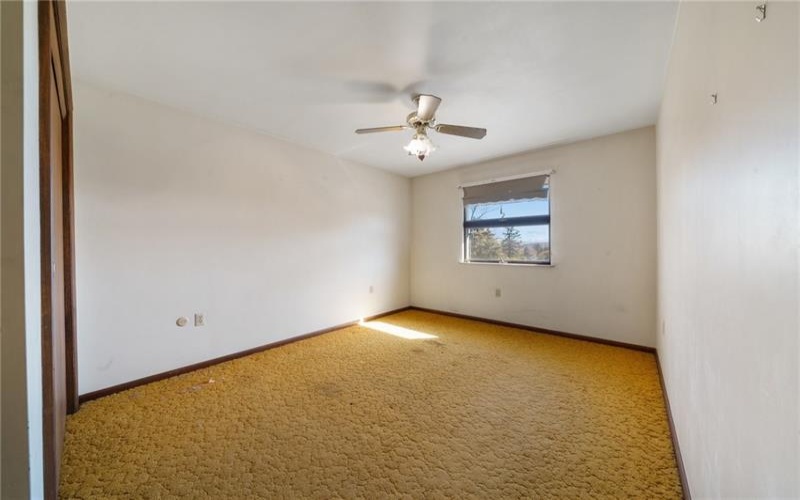 26 PETRAK STREET, Charleroi, 15022, 3 Bedrooms Bedrooms, 9 Rooms Rooms,2.1 BathroomsBathrooms,Residential,For Sale,PETRAK STREET,1678054