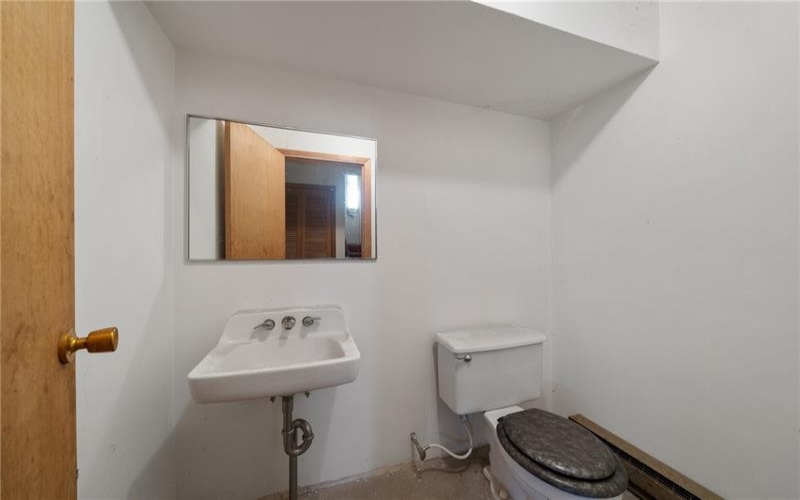 26 PETRAK STREET, Charleroi, 15022, 3 Bedrooms Bedrooms, 9 Rooms Rooms,2.1 BathroomsBathrooms,Residential,For Sale,PETRAK STREET,1678054