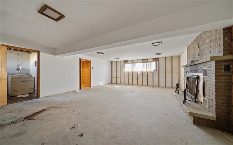 26 PETRAK STREET, Charleroi, 15022, 3 Bedrooms Bedrooms, 9 Rooms Rooms,2.1 BathroomsBathrooms,Residential,For Sale,PETRAK STREET,1678054