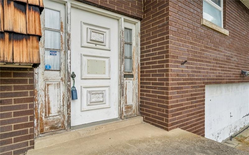26 PETRAK STREET, Charleroi, 15022, 3 Bedrooms Bedrooms, 9 Rooms Rooms,2.1 BathroomsBathrooms,Residential,For Sale,PETRAK STREET,1678054