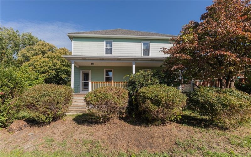 205 Woodlawn Ave, Connellsville, 15425, 6 Bedrooms Bedrooms, ,2 BathroomsBathrooms,Residential,For Sale,Woodlawn Ave,1678257
