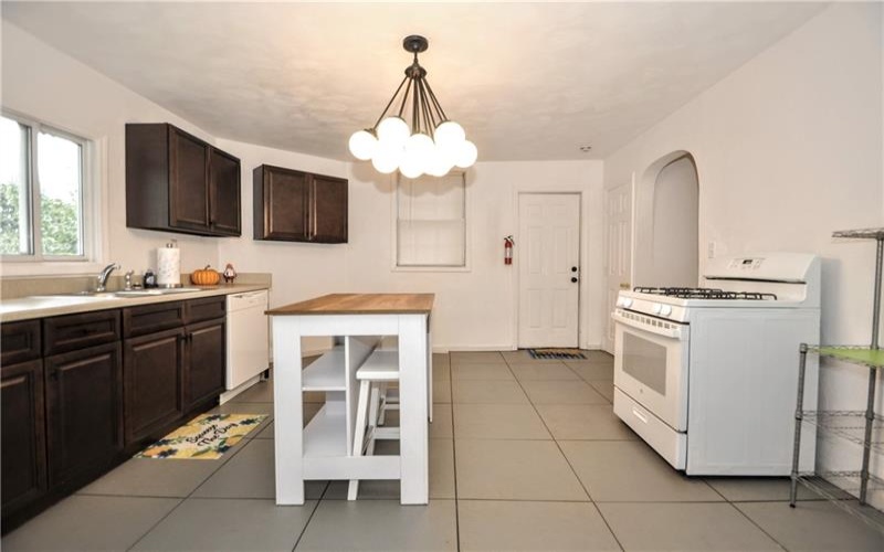 120 Lowell St, Vandergrift, 15690, 2 Bedrooms Bedrooms, ,1 BathroomBathrooms,Residential,For Sale,Lowell St,1690204