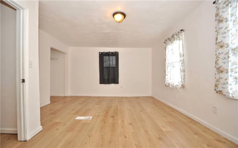 120 Lowell St, Vandergrift, 15690, 2 Bedrooms Bedrooms, ,1 BathroomBathrooms,Residential,For Sale,Lowell St,1690204