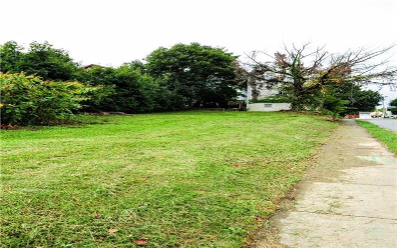 120 Lowell St, Vandergrift, 15690, 2 Bedrooms Bedrooms, ,1 BathroomBathrooms,Residential,For Sale,Lowell St,1690204