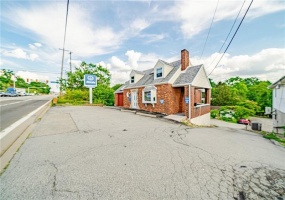 7814 State Route 30, Irwin, 15642, 4 Bedrooms Bedrooms, ,1.1 BathroomsBathrooms,Residential,For Sale,State Route 30,1690231