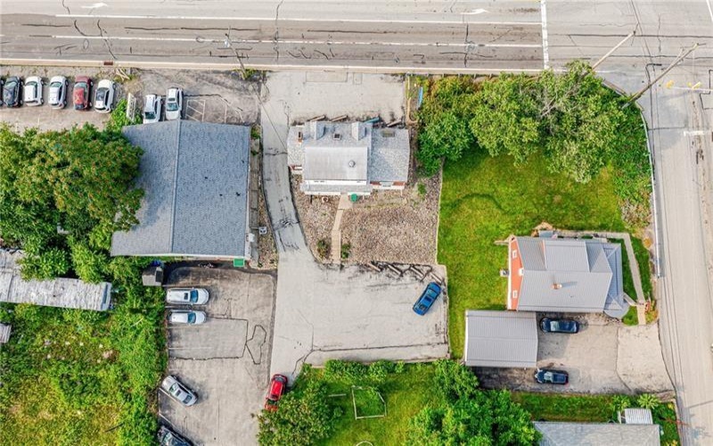 7814 State Route 30, Irwin, 15642, 4 Bedrooms Bedrooms, ,1.1 BathroomsBathrooms,Residential,For Sale,State Route 30,1690231