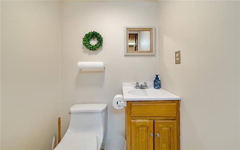 7814 State Route 30, Irwin, 15642, 4 Bedrooms Bedrooms, ,1.1 BathroomsBathrooms,Residential,For Sale,State Route 30,1690231