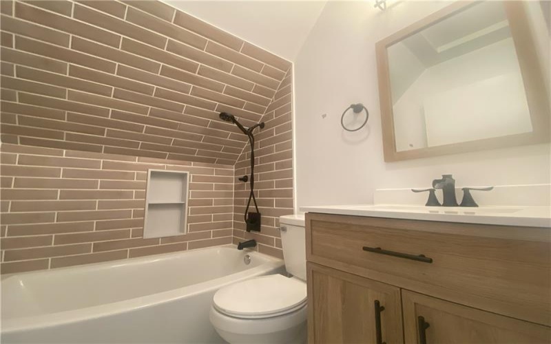 213 Franklin St, Ligonier, 15658, 1 Bedroom Bedrooms, ,1 BathroomBathrooms,Lease,For Sale,Franklin St,1690241