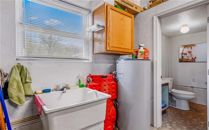 3313 Berlin Plank Road, Berlin, 15530, 4 Bedrooms Bedrooms, ,1.3 BathroomsBathrooms,Residential,For Sale,Berlin Plank Road,1687632
